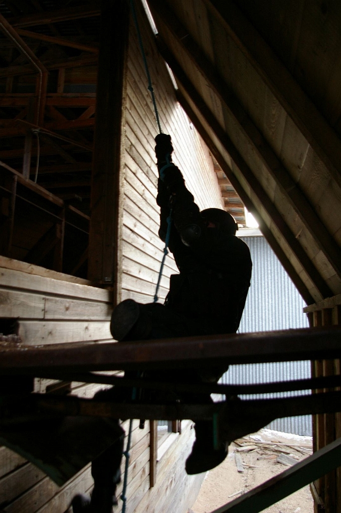 image030smalll1.jpg