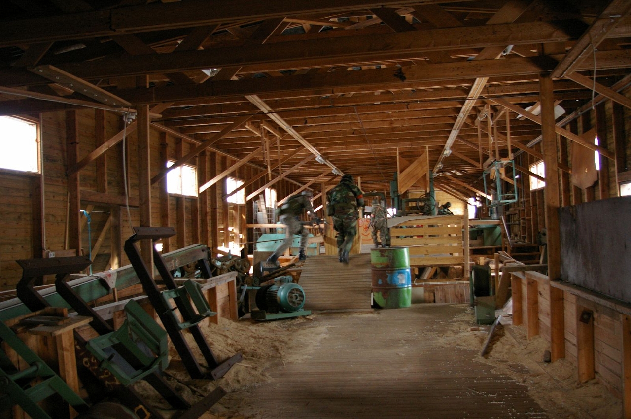 image041smalll1.jpg